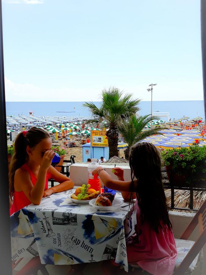 Appartamento Frontemare Azzurra Caorle Exteriör bild
